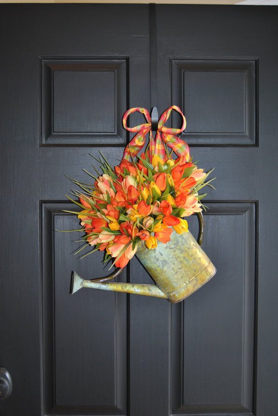 Watering-can-with-flowers-front-door-decoration-1 7 Vibrant Front Door Decorations for Summer 2020