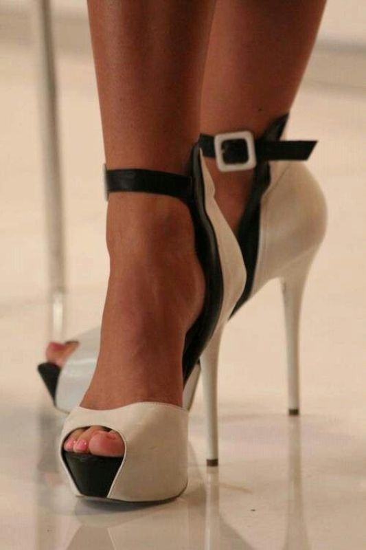 ankle strap shoes Top 10 Catchiest Spring / Summer Shoe Trends for Women - 65