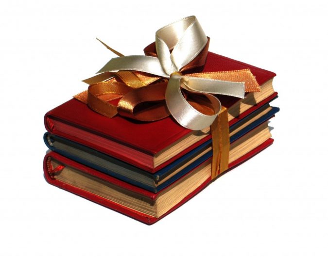 books-gift-675x530 Romantic Gifts For Your Lady on the Valentine's Day 2020