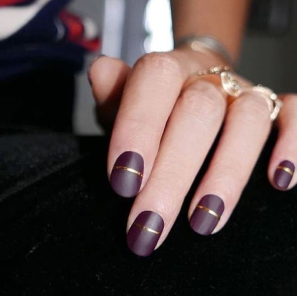 16+ Lovely Nail Polish Trends for Spring & Summer 221 burgundy nails 1 16+ Lovely Nail Polish Trends for Spring & Summer - 221