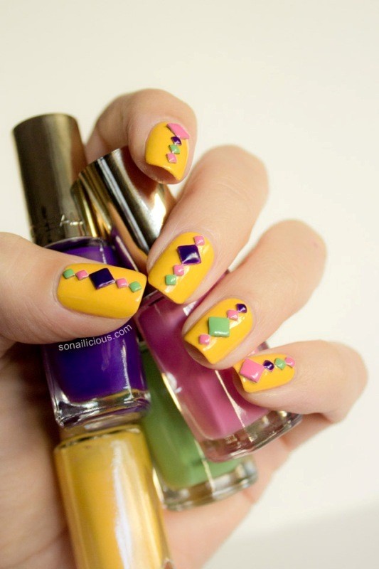 embellished nails 1 16+ Lovely Nail Polish Trends for Spring & Summer - 21