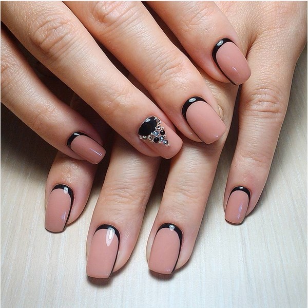 embellished-nails-6 16+ Lovely Nail Polish Trends for Spring & Summer 2022