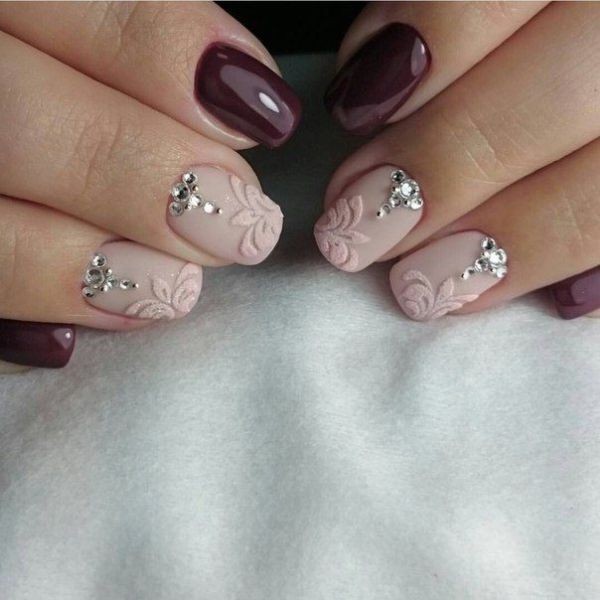 embellished-nails-8 16+ Lovely Nail Polish Trends for Spring & Summer 2022
