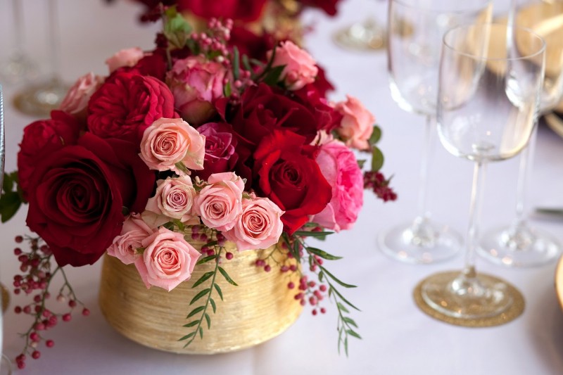 79+ Insanely Stunning Wedding Centerpiece Ideas 192 floral wedding centerpiece 79+ Insanely Stunning Wedding Centerpiece Ideas - 192