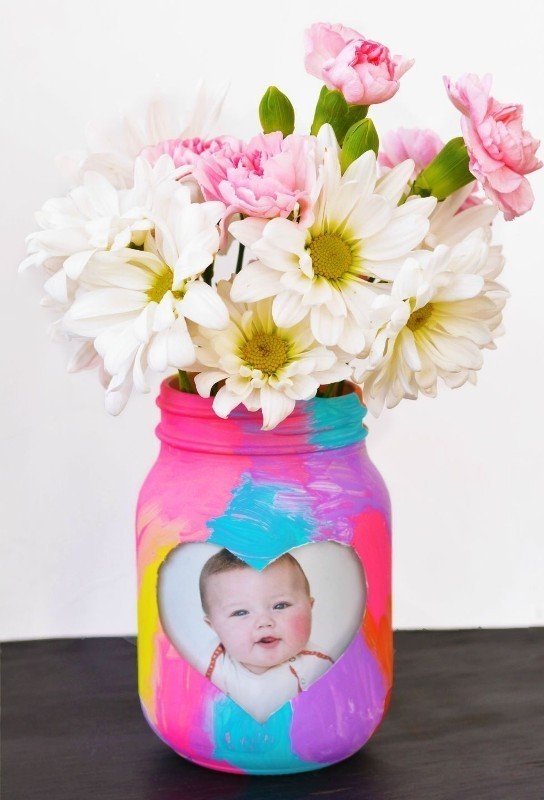35 Unexpected & Creative Handmade Mother's Day Gift Ideas 93 handmade Mothers Day Vase 1 35 Unexpected & Creative Handmade Mother's Day Gift Ideas - 93