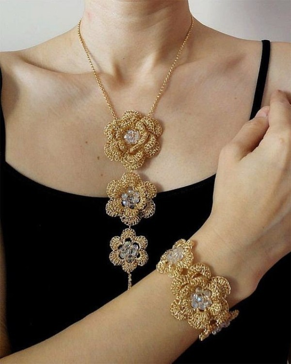 35 Unexpected & Creative Handmade Mother's Day Gift Ideas 121 handmade jewelry 4 35 Unexpected & Creative Handmade Mother's Day Gift Ideas - 121