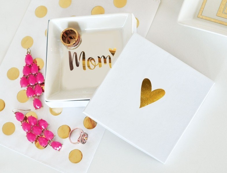 35 Unexpected & Creative Handmade Mother's Day Gift Ideas 114 handmade jewelry dish 6 35 Unexpected & Creative Handmade Mother's Day Gift Ideas - 114