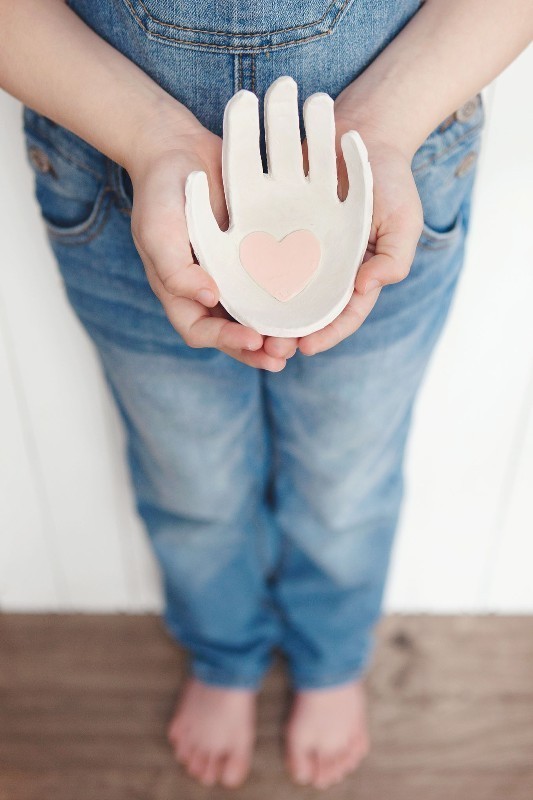 35 Unexpected & Creative Handmade Mother's Day Gift Ideas 107 handmade jewelry dish 35 Unexpected & Creative Handmade Mother's Day Gift Ideas - 107