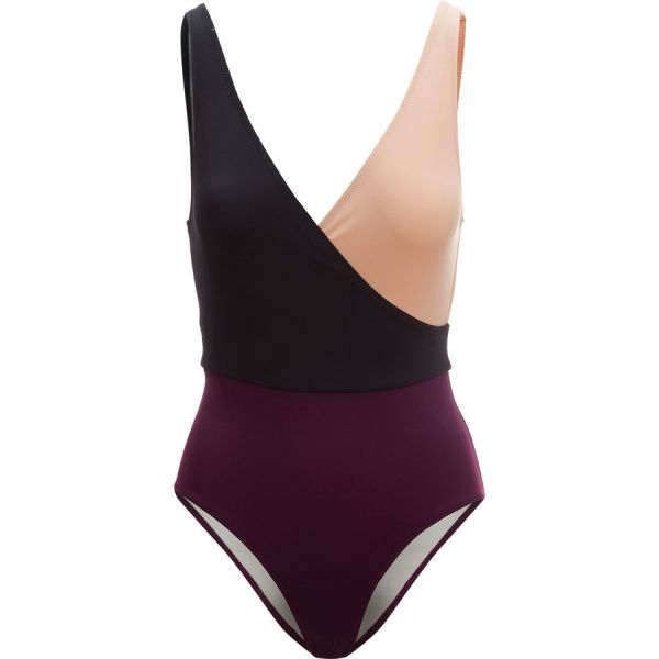 high-cut-swimsuits-4 18+ HOTTEST Swimsuit Trends for Summer 2020