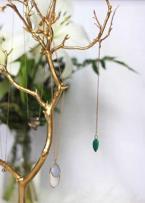 35 Unexpected & Creative Handmade Mother's Day Gift Ideas 109 jewelry tree 35 Unexpected & Creative Handmade Mother's Day Gift Ideas - 109