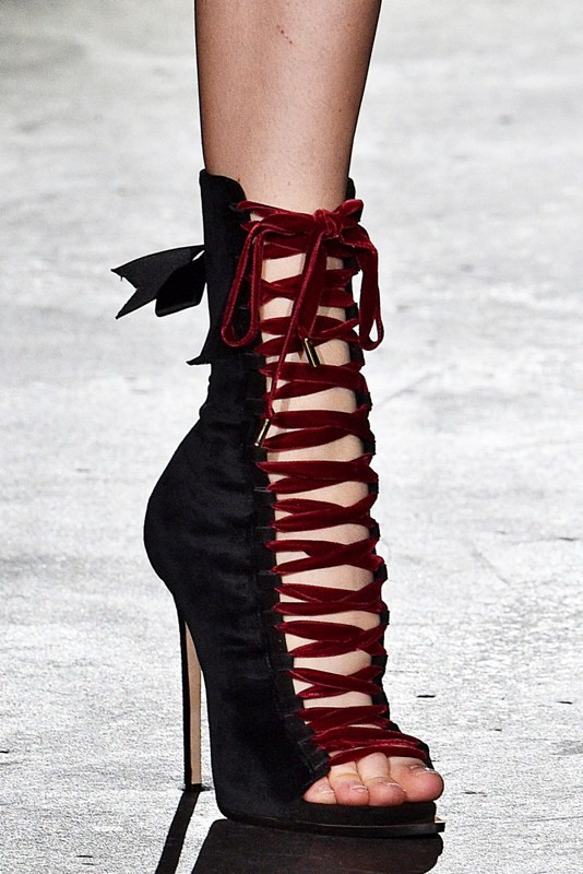 lace-up-heels-17 Top 10 Catchiest Spring / Summer Shoe Trends for Women 2022