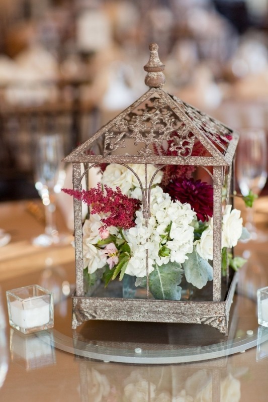 79+ Insanely Stunning Wedding Centerpiece Ideas 23 lantern wedding centerpieces 5 79+ Insanely Stunning Wedding Centerpiece Ideas - 23