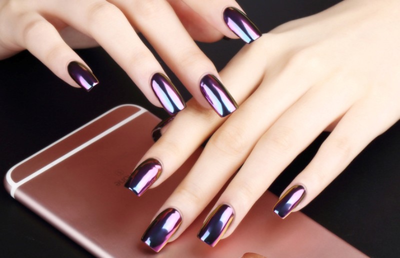 16+ Lovely Nail Polish Trends for Spring & Summer 202 metallic nail art ideas 5 16+ Lovely Nail Polish Trends for Spring & Summer - 202
