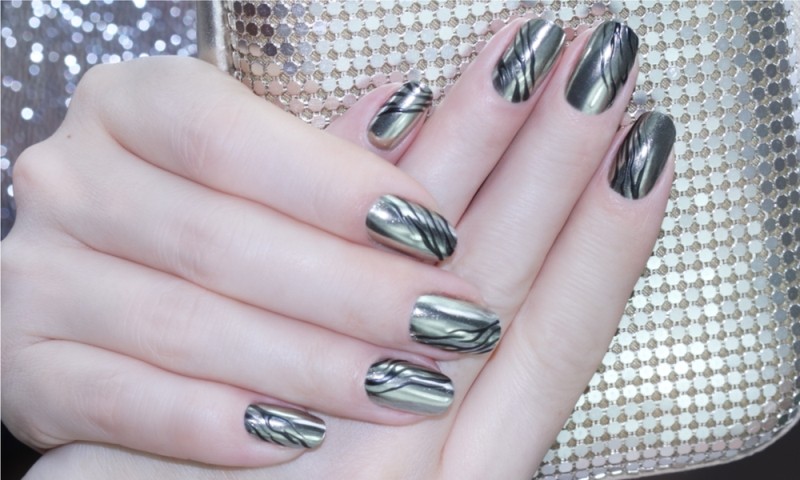 16+ Lovely Nail Polish Trends for Spring & Summer 203 metallic nail art ideas 6 16+ Lovely Nail Polish Trends for Spring & Summer - 203
