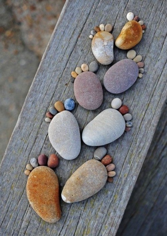 35 Unexpected & Creative Handmade Mother's Day Gift Ideas 32 mothers day stone art 6 35 Unexpected & Creative Handmade Mother's Day Gift Ideas - 32