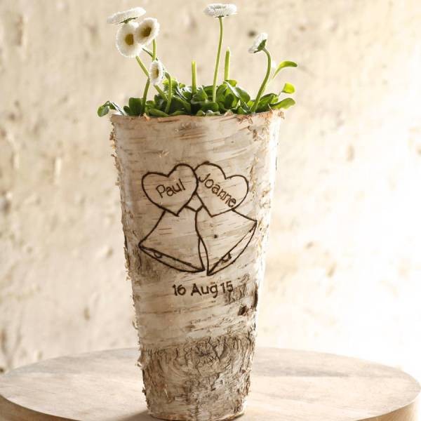 79+ Insanely Stunning Wedding Centerpiece Ideas 63 non traditional wedding vases 30 79+ Insanely Stunning Wedding Centerpiece Ideas - 63