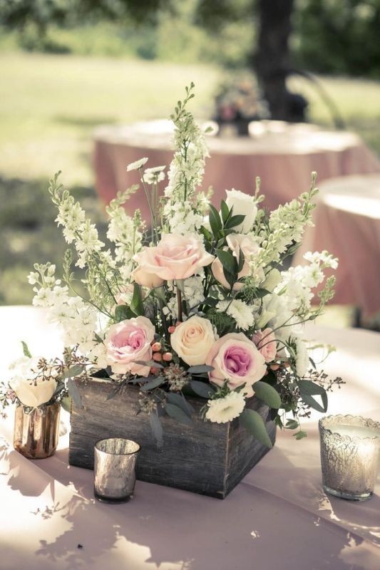 79+ Insanely Stunning Wedding Centerpiece Ideas 43 non traditional wedding vases 7 79+ Insanely Stunning Wedding Centerpiece Ideas - 43