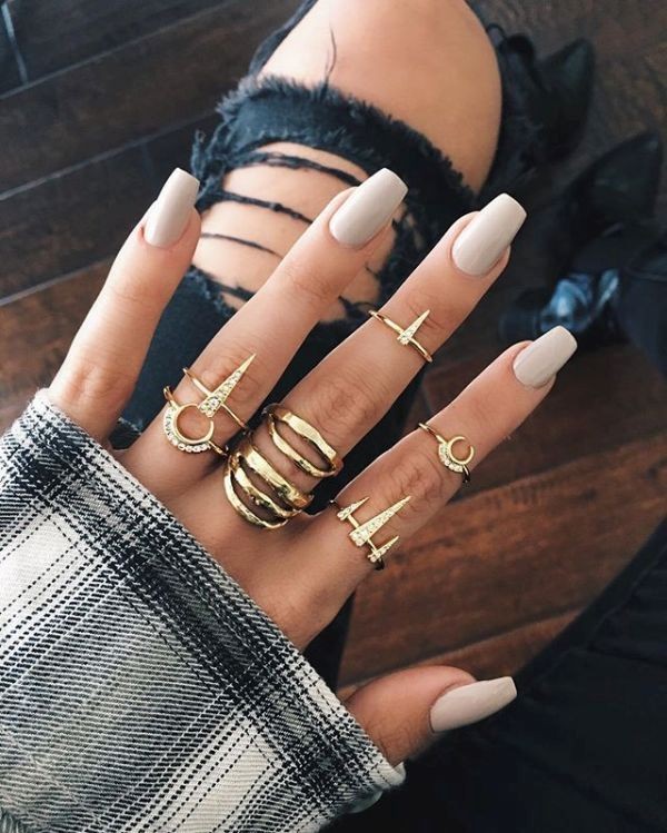 nude nails 11 16+ Lovely Nail Polish Trends for Spring & Summer - 55