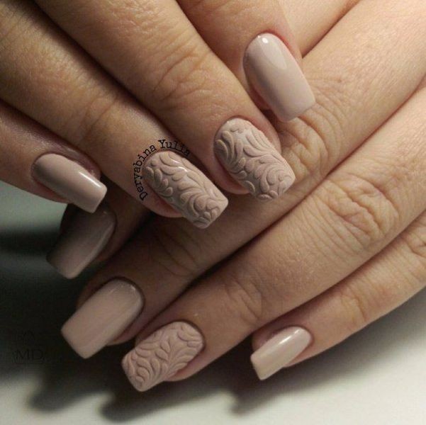 nude-nails-19 16+ Lovely Nail Polish Trends for Spring & Summer 2022