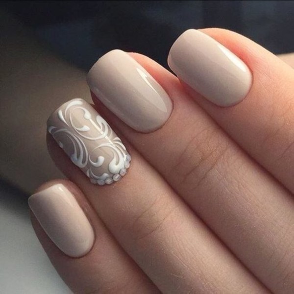 nude-nails-21 16+ Lovely Nail Polish Trends for Spring & Summer 2022