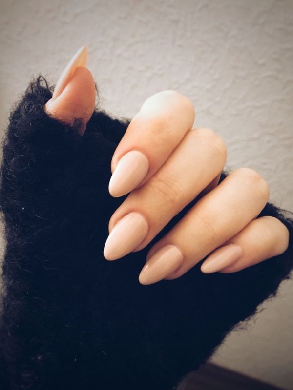 nude-nails-9 16+ Lovely Nail Polish Trends for Spring & Summer 2022