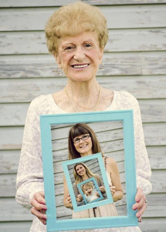 photo frames 35 Unexpected & Creative Handmade Mother's Day Gift Ideas - 76