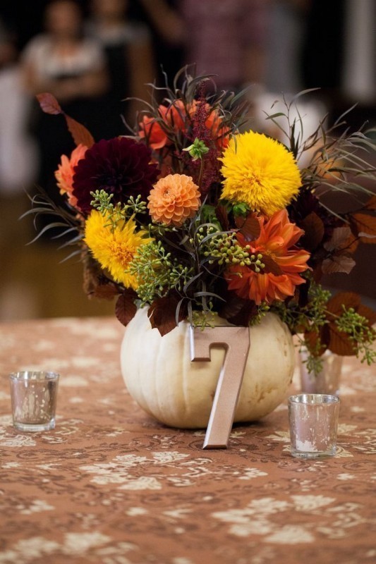 79+ Insanely Stunning Wedding Centerpiece Ideas 30 pumpkin wedding centerpieces 4 79+ Insanely Stunning Wedding Centerpiece Ideas - 30