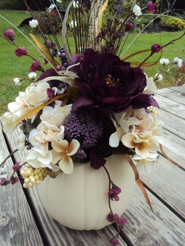 79+ Insanely Stunning Wedding Centerpiece Ideas 33 pumpkin wedding centerpieces 7 79+ Insanely Stunning Wedding Centerpiece Ideas - 33