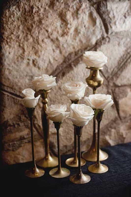 79+ Insanely Stunning Wedding Centerpiece Ideas 116 single flower wedding centerpieces 6 79+ Insanely Stunning Wedding Centerpiece Ideas - 116