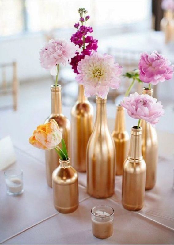 79+ Insanely Stunning Wedding Centerpiece Ideas 118 single flower wedding centerpieces 8 79+ Insanely Stunning Wedding Centerpiece Ideas - 118