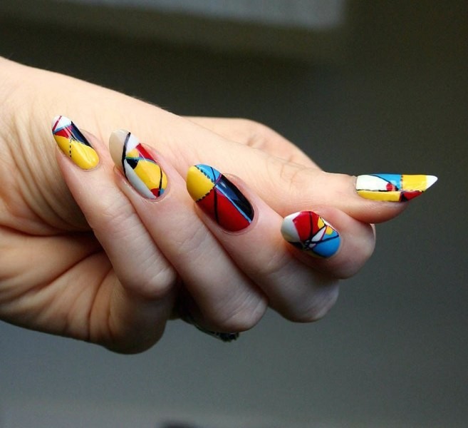 16+ Lovely Nail Polish Trends for Spring & Summer 116 striped nails 20 16+ Lovely Nail Polish Trends for Spring & Summer - 116