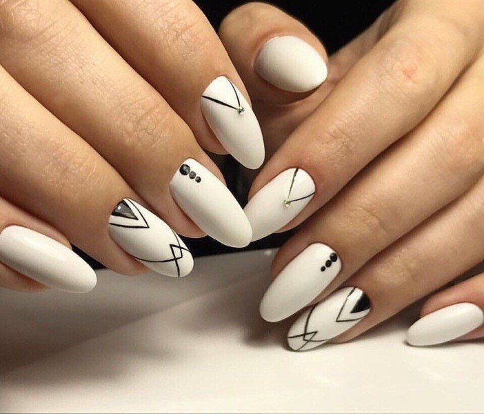 16+ Lovely Nail Polish Trends for Spring & Summer 117 striped nails 21 16+ Lovely Nail Polish Trends for Spring & Summer - 117