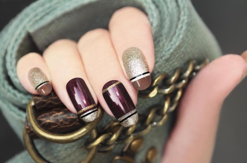 16+ Lovely Nail Polish Trends for Spring & Summer 121 striped nails 25 16+ Lovely Nail Polish Trends for Spring & Summer - 121