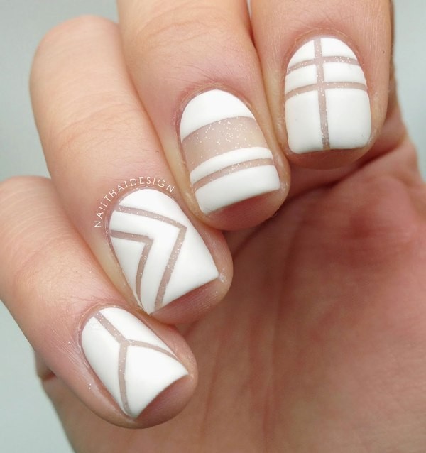 striped-nails-3 16+ Lovely Nail Polish Trends for Spring & Summer 2022