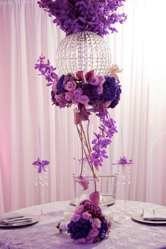79+ Insanely Stunning Wedding Centerpiece Ideas 127 tall wedding centerpieces 2 79+ Insanely Stunning Wedding Centerpiece Ideas - 127