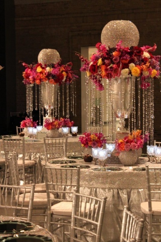 79+ Insanely Stunning Wedding Centerpiece Ideas 151 tall wedding centerpieces 26 79+ Insanely Stunning Wedding Centerpiece Ideas - 151