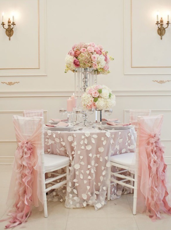 79+ Insanely Stunning Wedding Centerpiece Ideas 153 tall wedding centerpieces 28 79+ Insanely Stunning Wedding Centerpiece Ideas - 153