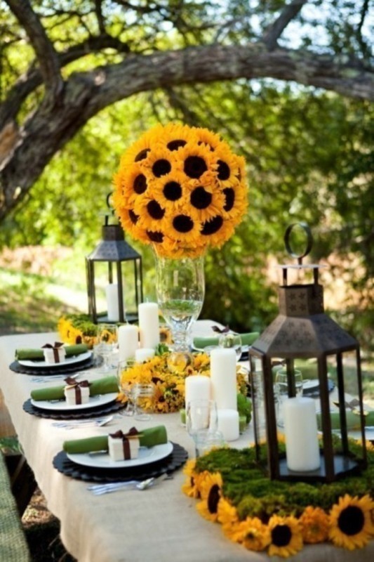 79+ Insanely Stunning Wedding Centerpiece Ideas 132 tall wedding centerpieces 7 79+ Insanely Stunning Wedding Centerpiece Ideas - 132
