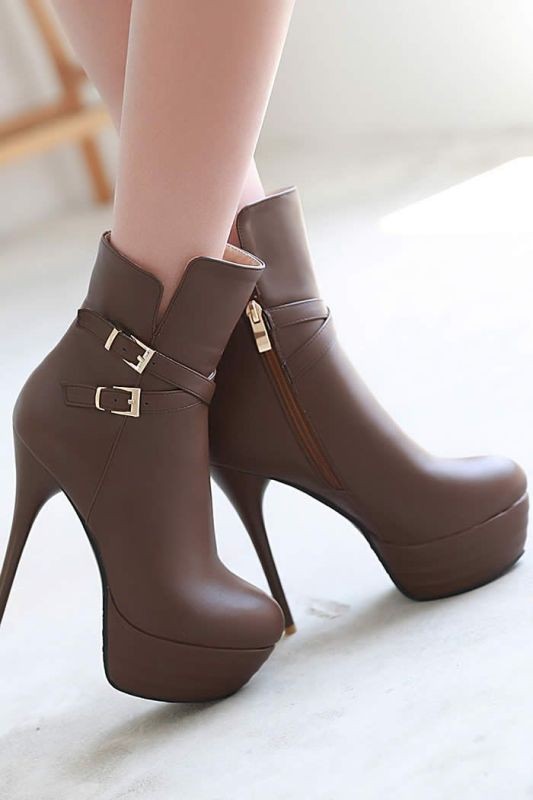 thin heels 8 Top 10 Catchiest Spring / Summer Shoe Trends for Women - 20