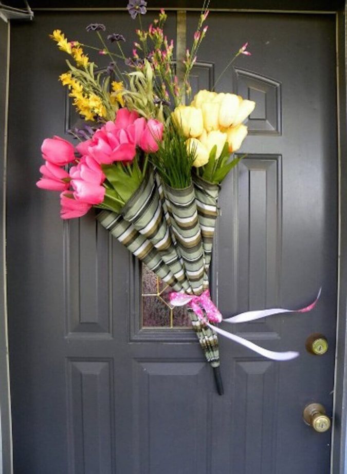 umbrella-wreath-DIY-675x923 7 Vibrant Front Door Decorations for Summer 2020