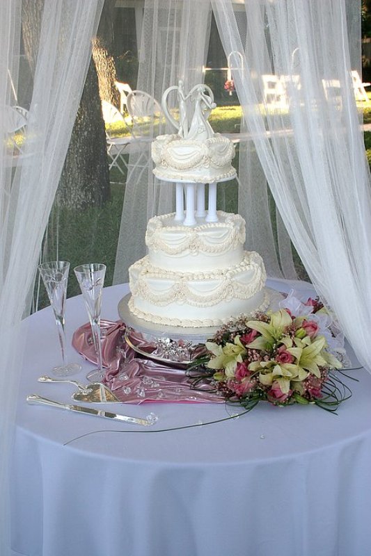wedding cakes 4 88+ Unique Ideas for Decorating Your Outdoor Wedding - 83