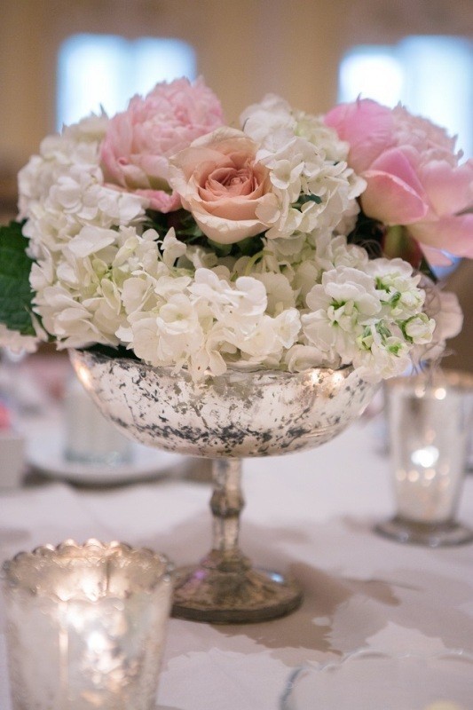 79+ Insanely Stunning Wedding Centerpiece Ideas 175 wedding centerpiece ideas 13 79+ Insanely Stunning Wedding Centerpiece Ideas - 175