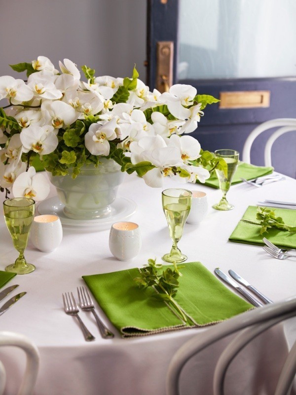 79+ Insanely Stunning Wedding Centerpiece Ideas 5 wedding centerpieces 3 79+ Insanely Stunning Wedding Centerpiece Ideas - 5
