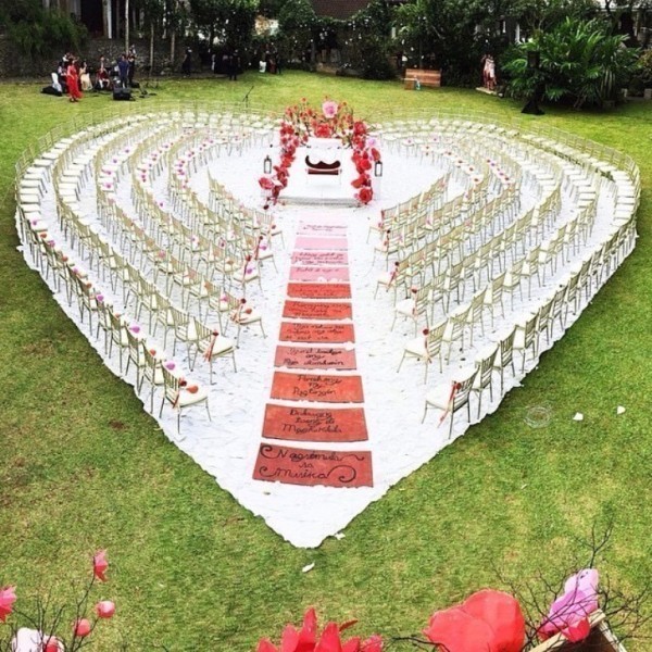 wedding chair decoration ideas 11 88+ Unique Ideas for Decorating Your Outdoor Wedding - 22