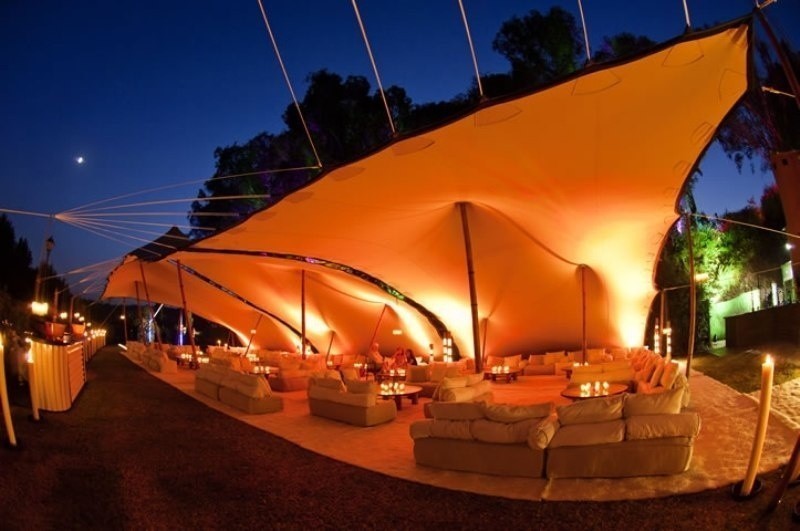 wedding-tent-decoration-ideas-11 88+ Unique Ideas for Decorating Your Outdoor Wedding