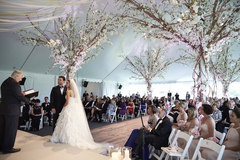 88+ Unique Ideas for Decorating Your Outdoor Wedding 75 wedding tent decoration ideas 14 88+ Unique Ideas for Decorating Your Outdoor Wedding - 75