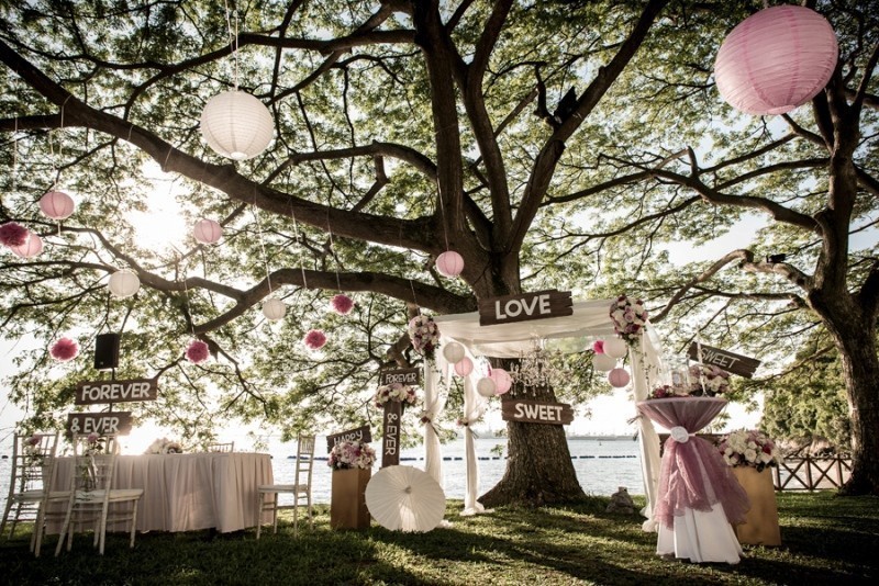 88+ Unique Ideas for Decorating Your Outdoor Wedding 46 welcome wedding signs 7 88+ Unique Ideas for Decorating Your Outdoor Wedding - 46