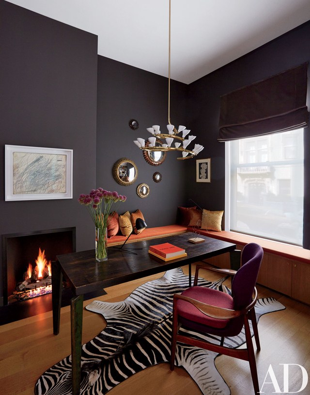10 Ways to Add Glam to Your Hollywood Home 35 03 0114 AD SELL 14 10 Ways to Add Glam to Your Hollywood Home - 35