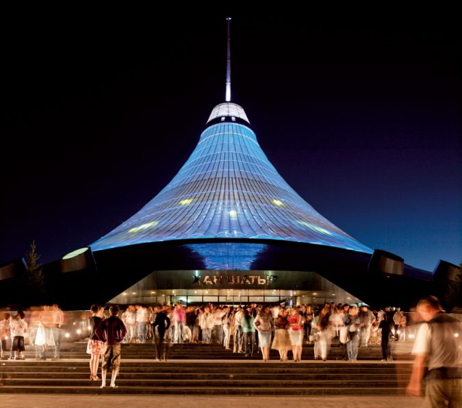 Khan-Shatyr-center-675x596 17 Latest Futuristic Architecture Designs in 2022