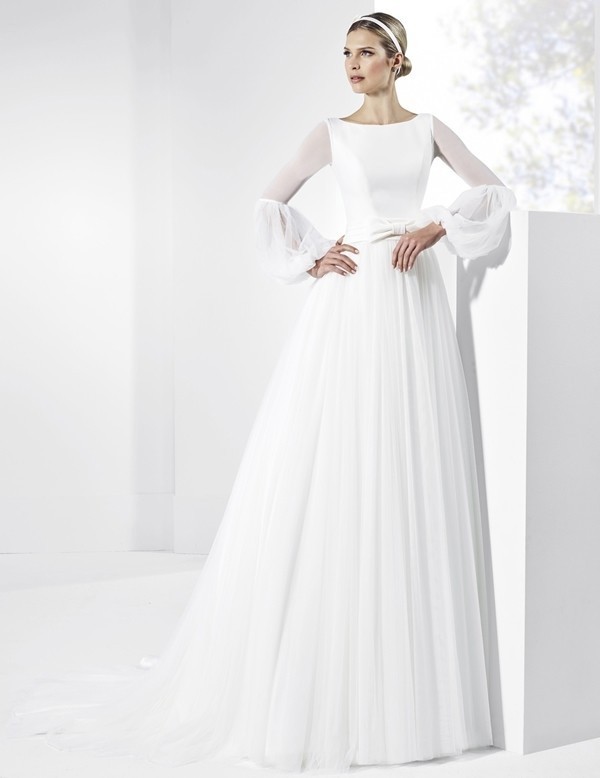 84+ Coolest Wedding Dresses for Muslim Brides 105 Muslim wedding dresses 103 84+ Coolest Wedding Dresses for Muslim Brides - 105